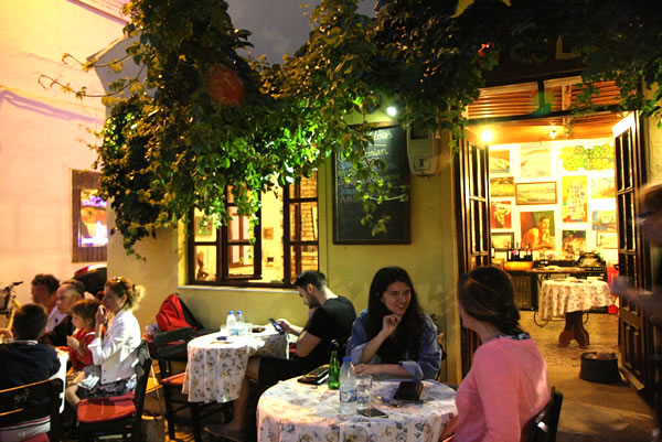 Cafe at Lisa’s