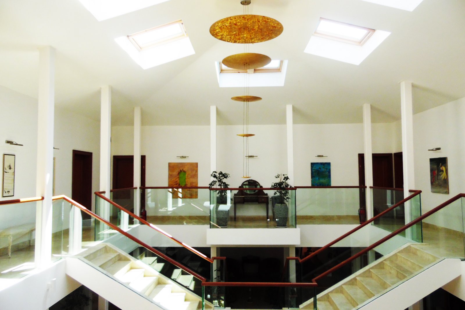 Şonef House Hotel