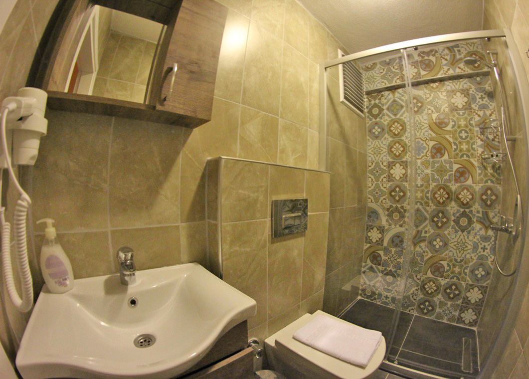 Tenedion Otel